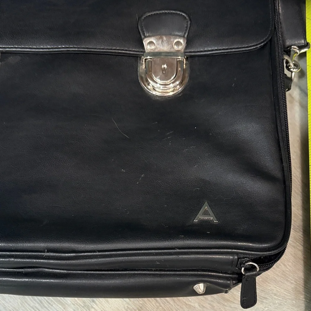 Men's Women’s Avon sellers Black Leather Briefcase with Silver Hardware